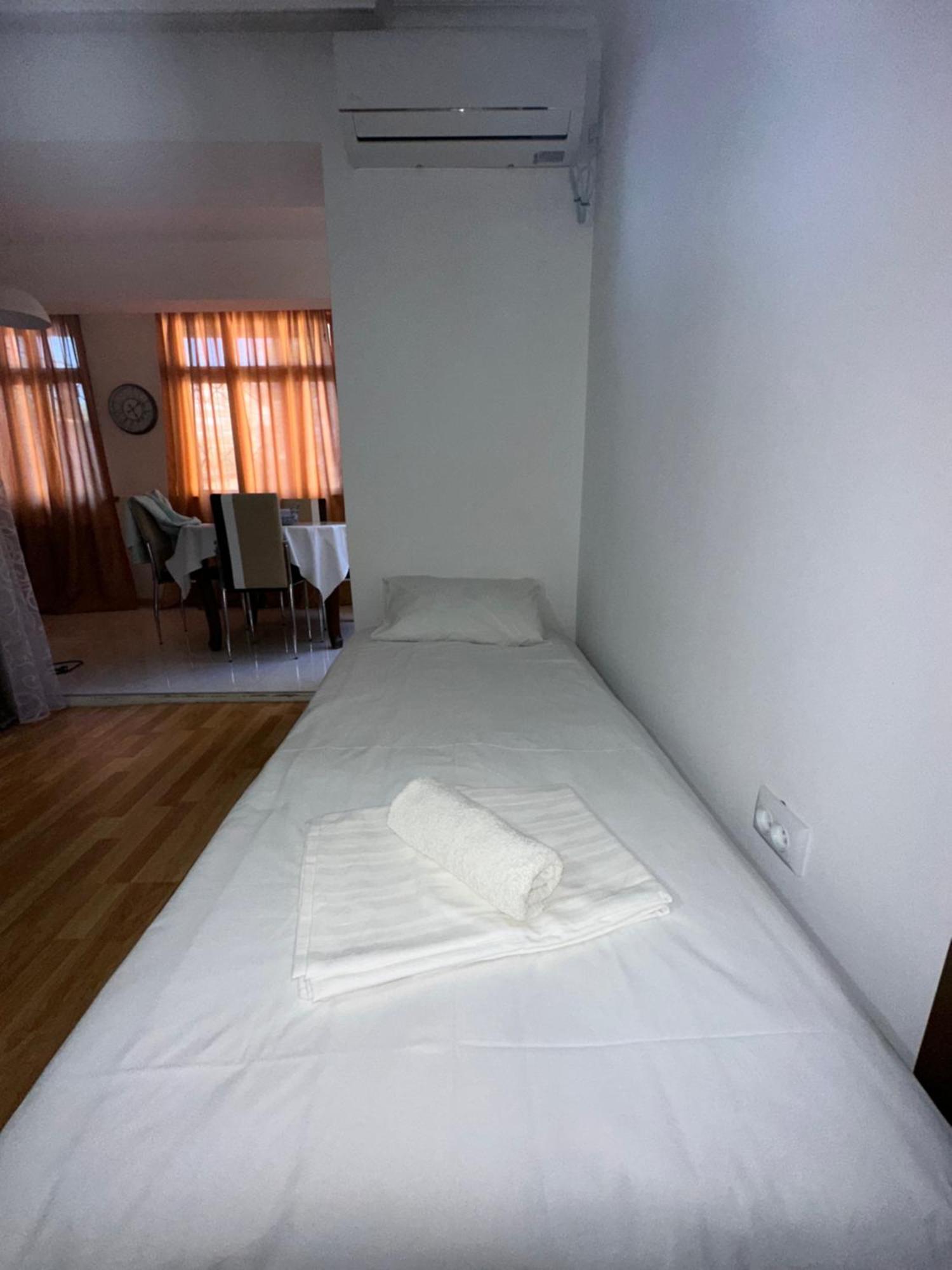 Apartment Buddy Кутаиси Екстериор снимка